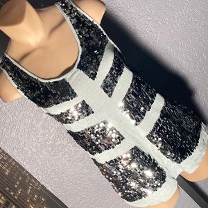 ROCK & REPUBLIC - tank: reversible sequins from black to silver on mesh - L